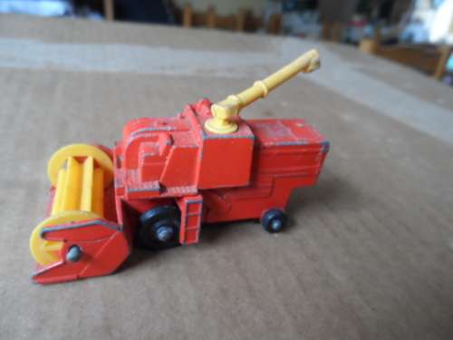 MATCHBOX 51 COMBINE HARVESTER