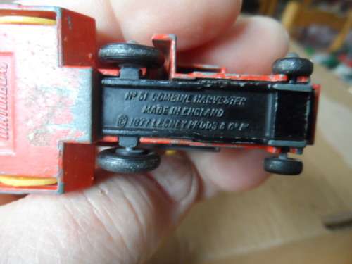 MATCHBOX 51 COMBINE HARVESTER