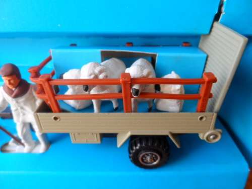 MATCHBOX SUPER KINGS  K32 FARM UNIMOG AND TRAILER