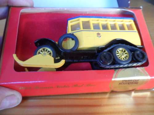 Matchbox y16 1023 Scania Vabis post bus  boxed [ m43]