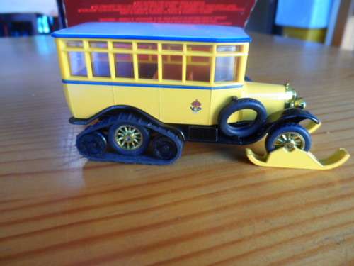 Matchbox y16 1023 Scania Vabis post bus  boxed [ m43]