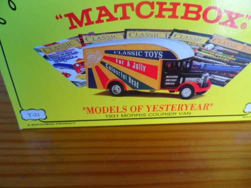 Matchbox Y31 1931 MORRIS COURIER VAN  boxed [ m74]