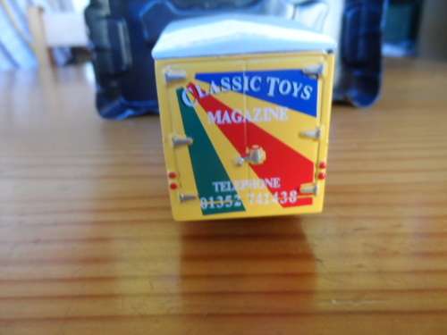 Matchbox Y31 1931 MORRIS COURIER VAN  boxed [ m74]