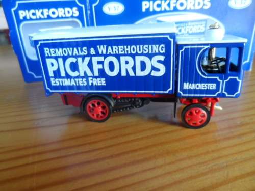 Matchbox Y37 1929 GARRETT STEAM WAGON boxed [ m74]