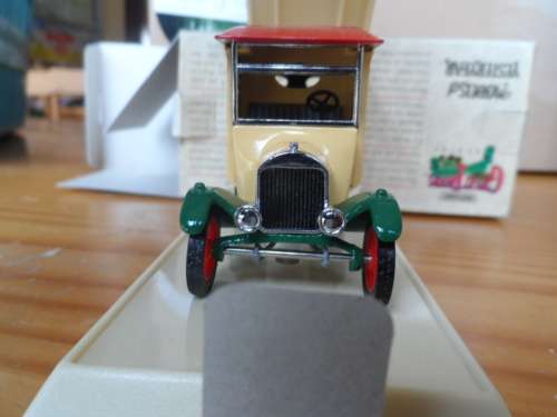 Matchbox  YGB02 1926 L MODEL TT ` BECK`S `  [BOXX1]