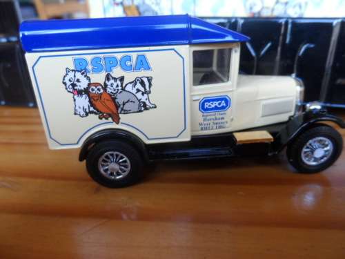 MATCHBOX  [ MORRIS LIGHT VAN RSPCA YCH04/M  [X1]