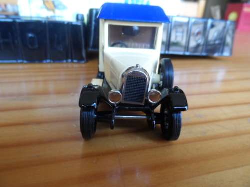 MATCHBOX  [ MORRIS LIGHT VAN RSPCA YCH04/M  [X1]