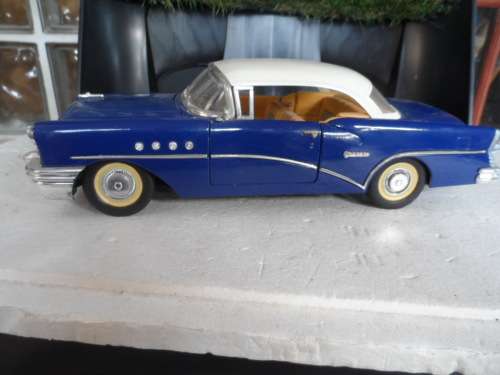 MIRA BUICK CENTURY 1/18 SCALE