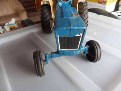 ERTL FORD 4600 TRACTOR