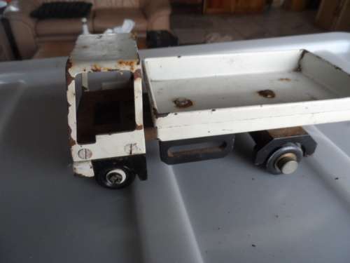 HEAVY METAL MERCEDES FLATBED TRUCK WHITE