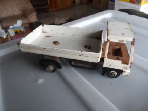 HEAVY METAL MERCEDES FLATBED TRUCK WHITE