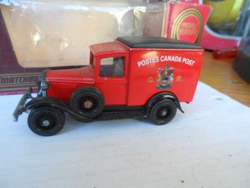 MATCHBOX Y22 1930 MODEL A VAN ` POSTES CANADA` [M6]