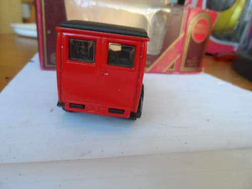 MATCHBOX Y22 1930 MODEL A VAN ` POSTES CANADA` [M6]