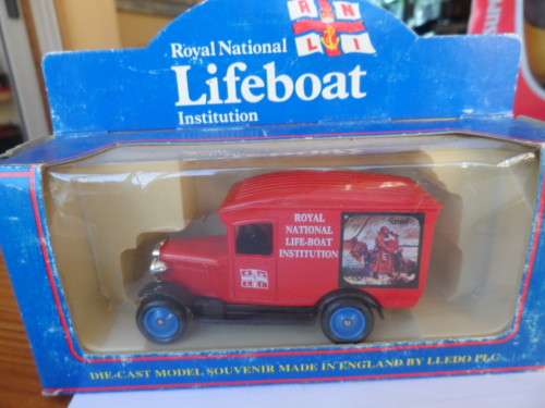 LLEDO  CLOSED VAN `ROYAL NATIONAL LIFEBOAT ASS.    [MLANE]