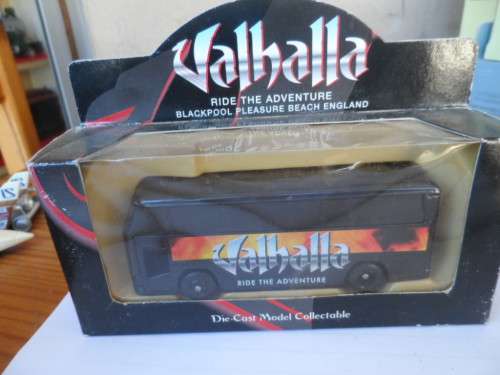 CORGI NEOPLAN BUS, VALHALLA RIDE.  {M4}