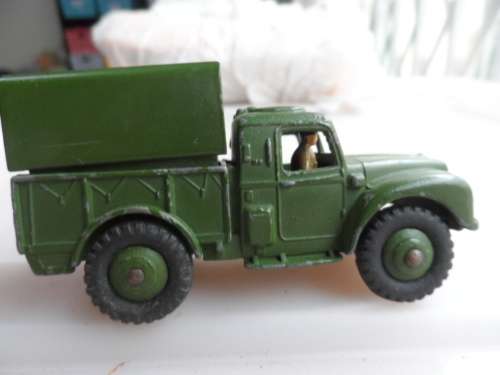 VINTAGE DINKY TOY No 641 - 1 Ton Army Cargo Truck with Driver And Canopy Top