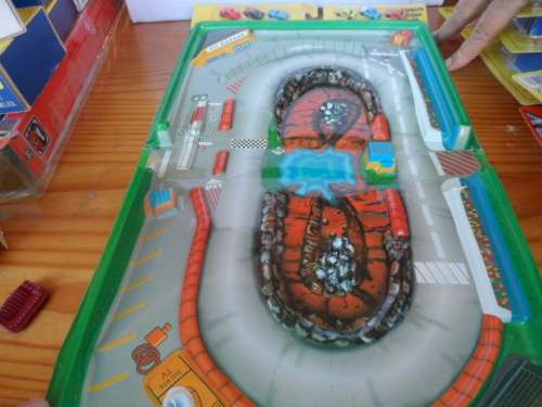 Matchbox MICRO FOLD`N GO 3d racetrack boxed