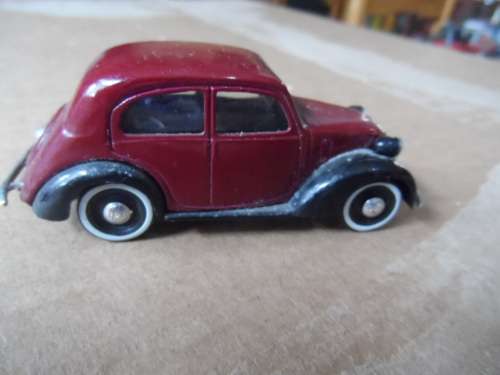Brumm 1/43 Scale R65 - 1949-53 Fiat 1100 E Berlina - Maroon   [M100]