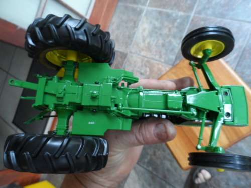 Spec Cast 1965 John Deere Model 2020 Tractor 1/16 Scale High Detail Diecast HTF mint boxed