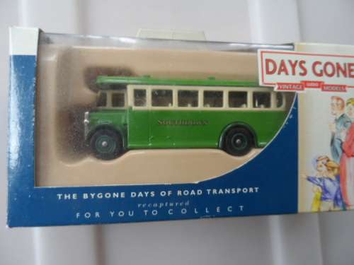 LLEDO AEC REGAL SOUTHDOWN BUS [M4]