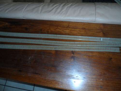 PECO HO TRACK, CONCRETE SLEEPERS, THREE LENGTHS,  ONE BID FOR ALL THREE LENGTHS  [LOT2]