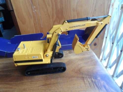 Joal Caterpillar Cat 225 Hydraulic Excavator Ref. 216