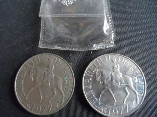 2 COINS     1977 ELIZABETH II DG REG FD JUBILEE COIN