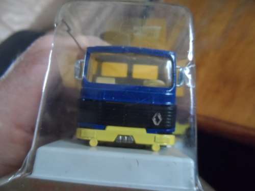 MAJORETTE ARTICULATED TRUCK   `MICHELIN`