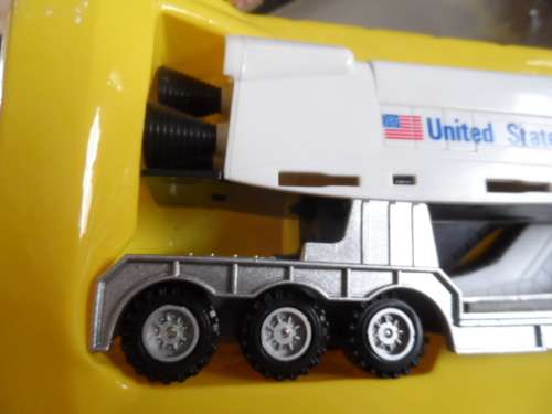 ARTICULATED TRUCK WITH SPACE CRAFT COMPONENTS   1/50 SCALE