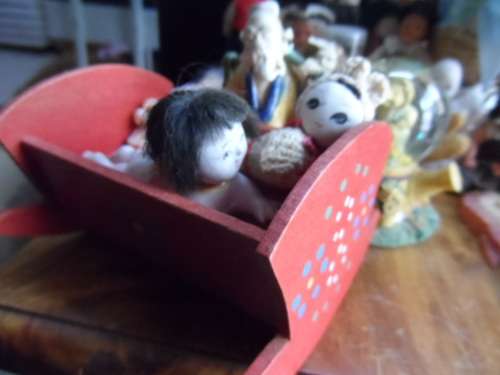 Lovely large lot of dolls zapf mattel plastic celluloid etc