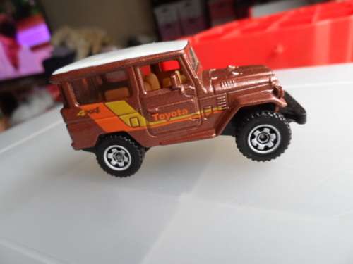 Matchbox Toyota Land Cruiser FJ40