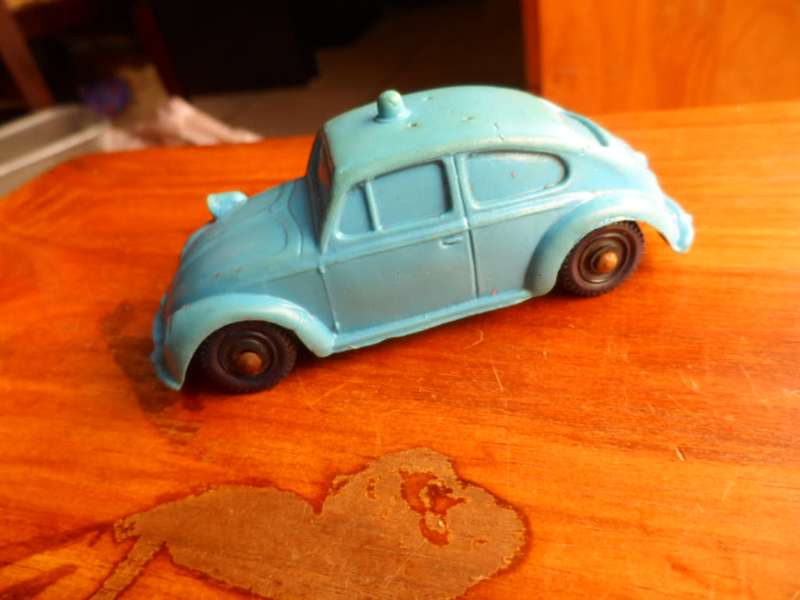 TOMTE LAERDAL POLICE BEETLE. [M200]