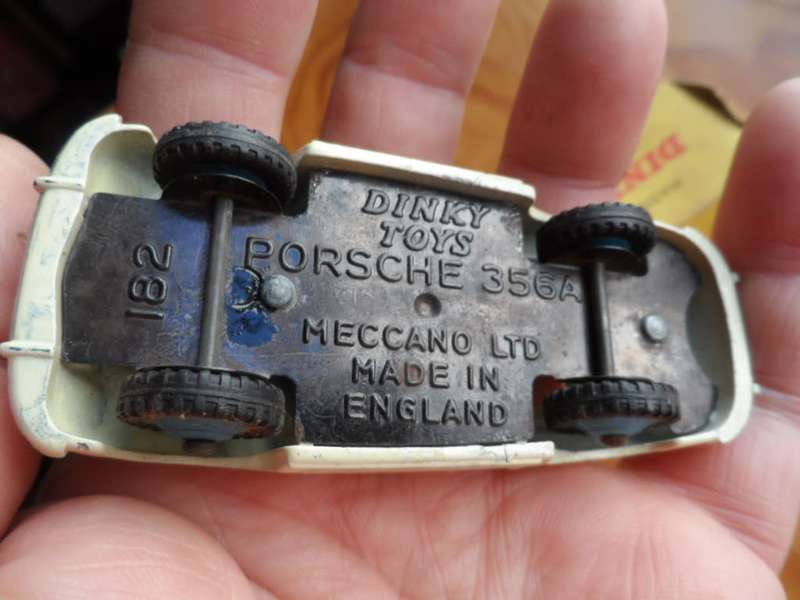 ORIGINAL MECCANO MADE IN ENGLAND Dinky 182 Porsche 356a Coupe -  Excellent In  Original Box  [D24]