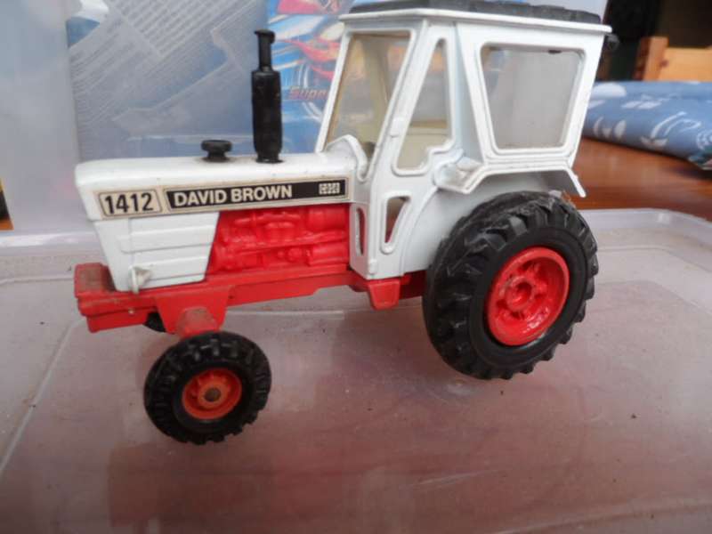 Vintage Corgi Model David Brown 1412 Tractor     [M55]