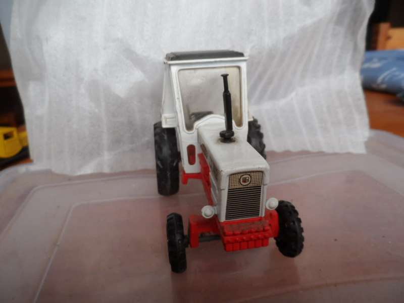Vintage Corgi Model David Brown 1412 Tractor     [M55]