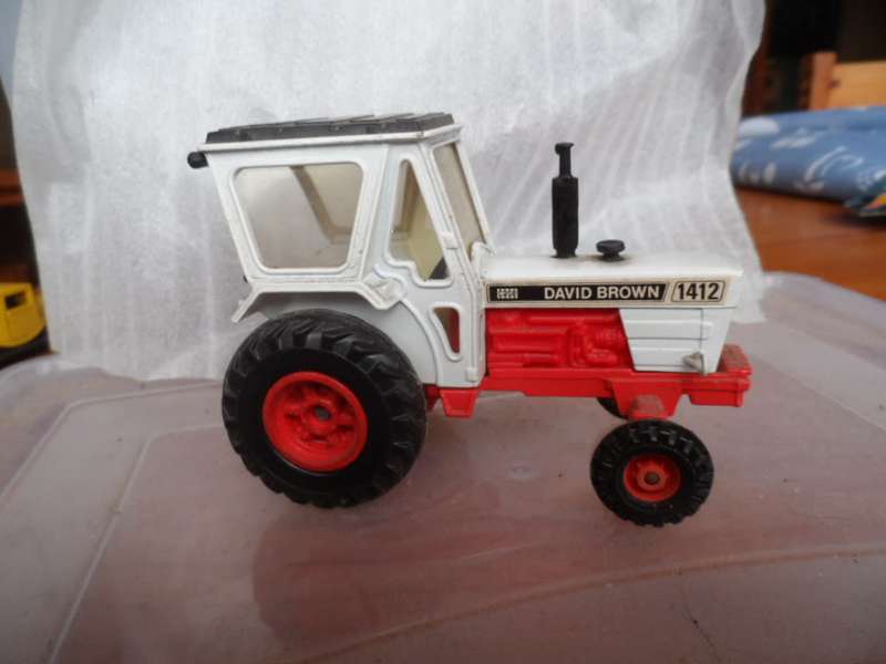 Vintage Corgi Model David Brown 1412 Tractor     [M55]