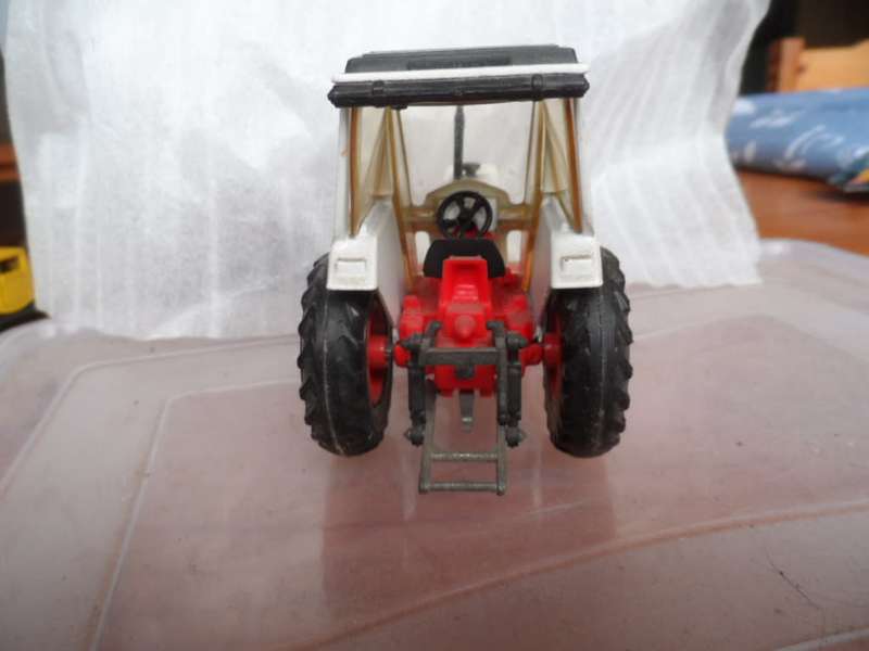 Vintage Corgi Model David Brown 1412 Tractor     [M55]