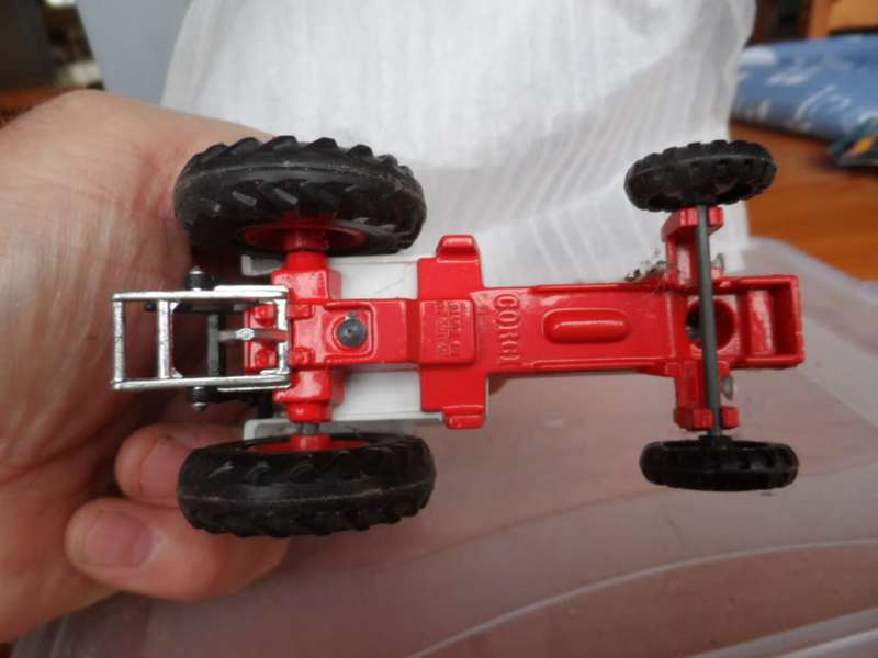 Vintage Corgi Model David Brown 1412 Tractor     [M55]