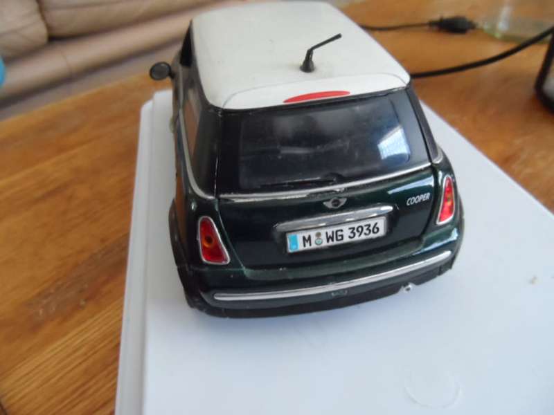 MAISTO 1/18 MINI COOPER UNBOXED