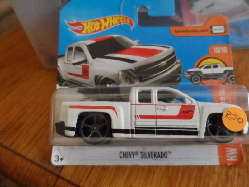 HOT WHEELS CHEVY SILVERADO, WHITE, #10/10 HW HOT TRUCKS,   [m53]
