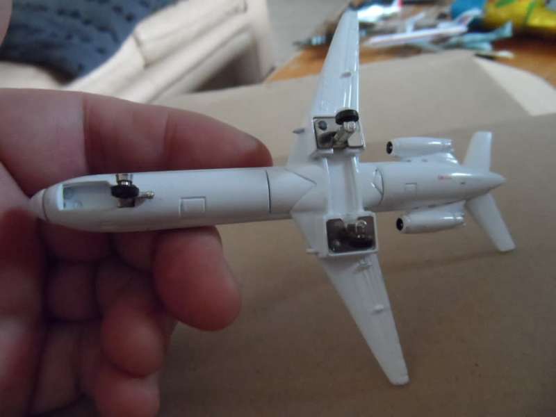 ERTL 1:400 ~ Continental Airlines ~ 3278g Diecast Jet ~ / No Box