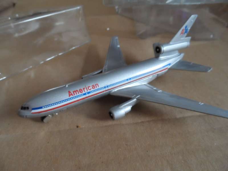 Vintage Ertl  American Airlines 3278g