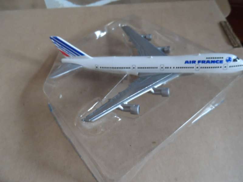 ertl 0459g air france jet airliner