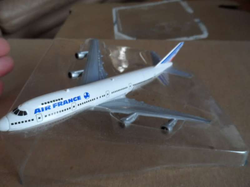 ertl 0459g air france jet airliner