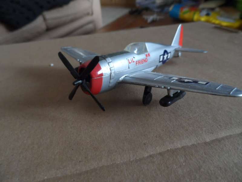 DIECAST ROADCHAMPS P-47D