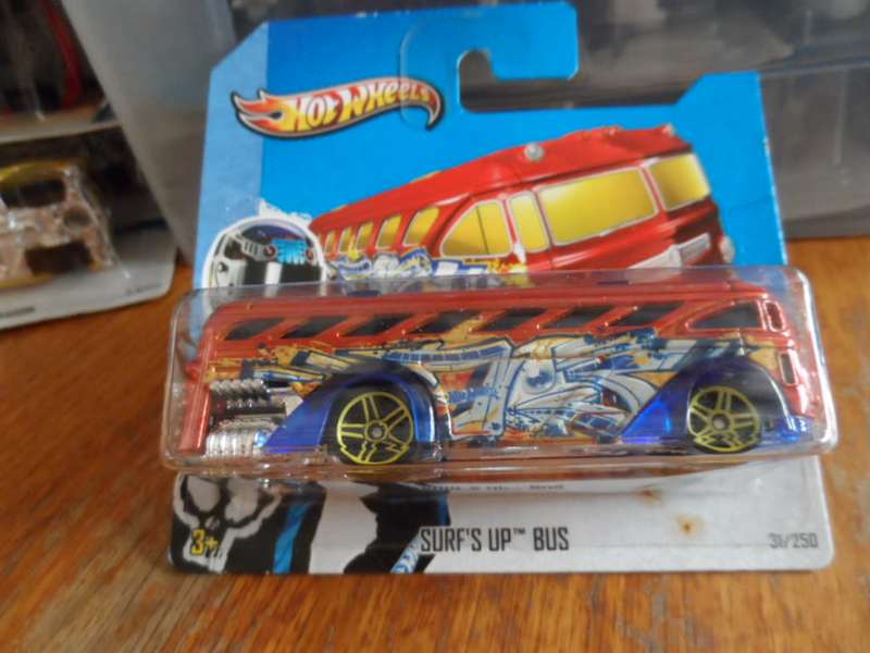 Hot Wheels 2013 HW City - Surf`s Up Bus htf red top/blue sides   sealed short card  [m52]