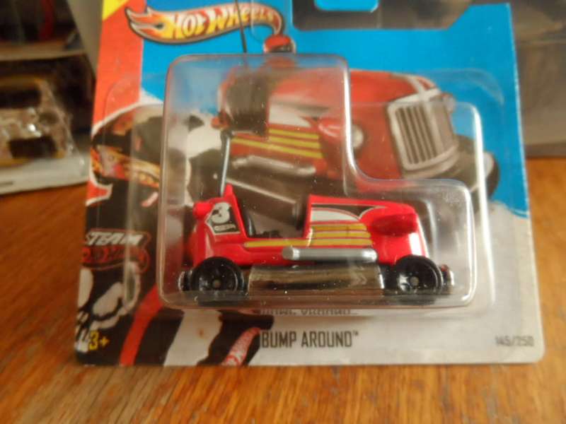 2013 Hot Wheels HW RACING Bump Around 145/250 (Red) sealed short card  [m52]