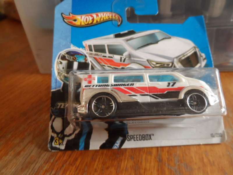 Hot Wheels speedbox hw city -sealed short card-[m51]