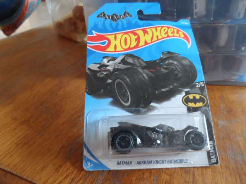 HOT WHEELS BATMAN ARKHAM KNIGHT BATMOBILE  hw batman -sealed long card-[m50]