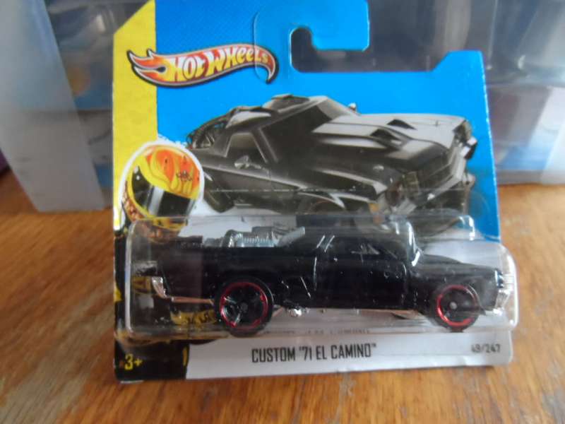 Hot Wheels 1971 Chevy Custom El Camino. sealed Short Card. `12 HW Stunt-[m48]